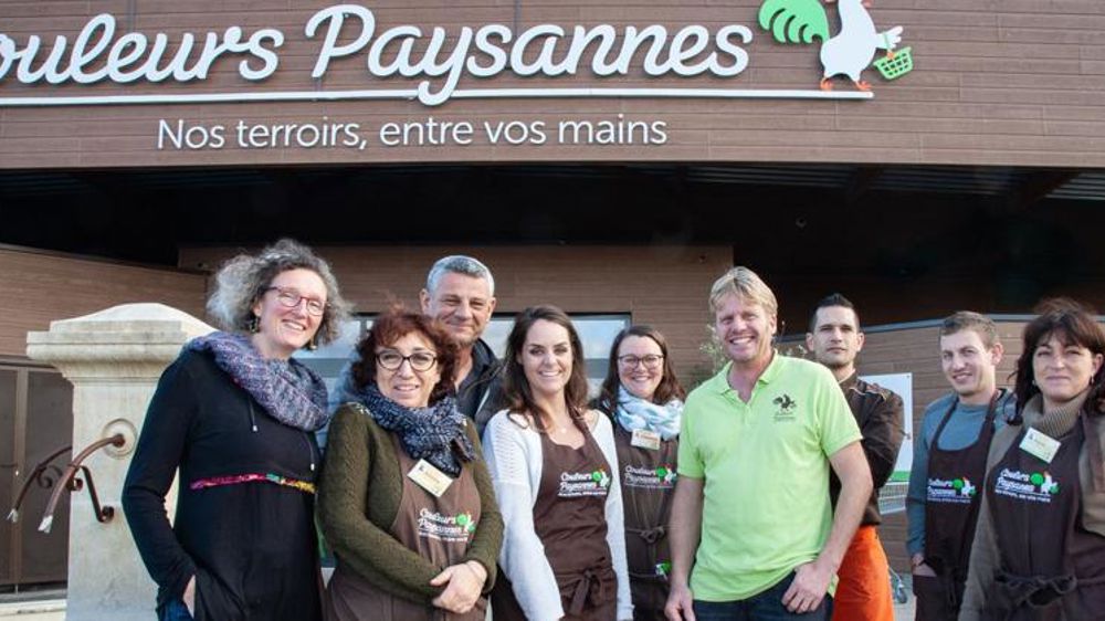 Le magasin Couleurs Paysannes a mis en place une organisation pour tisser des liens entre les producteurs et les salariés. © Alexie Valois